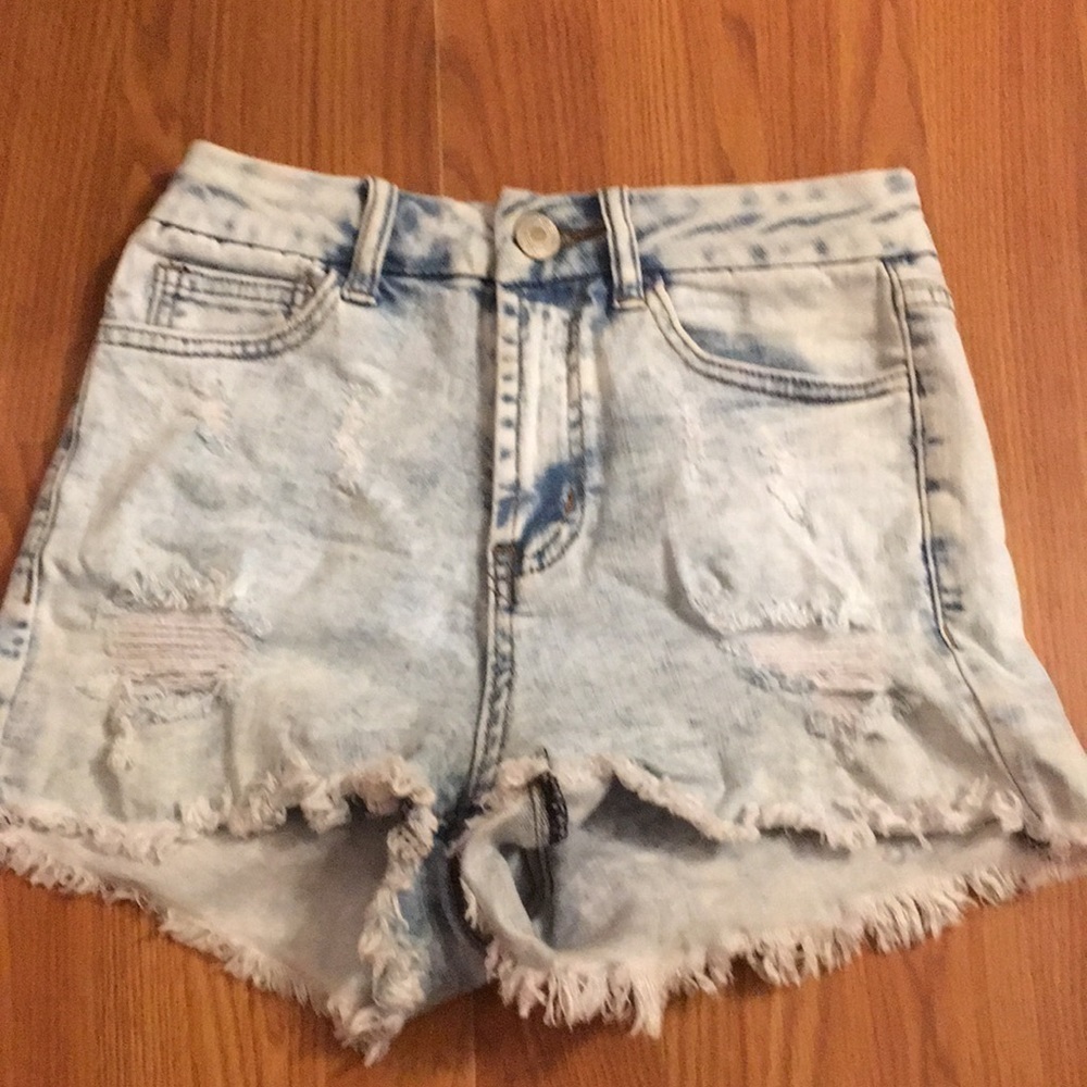 Rue 21 Curvy Jean Shorts size 0 (F) - Picture 2 of 4